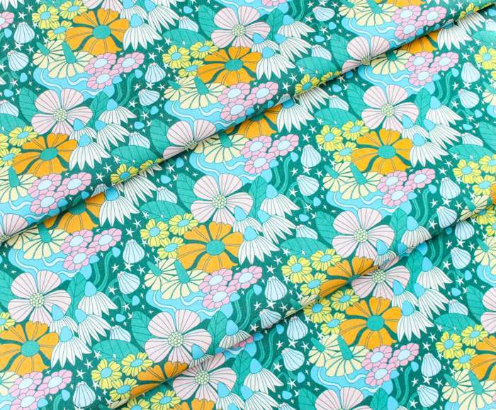 Cloud9 Fabrics / High in The Sky 229072 Floral Galaxy